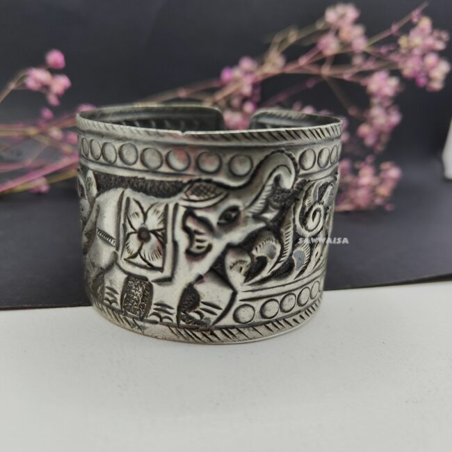 HATHI HANDCUFF