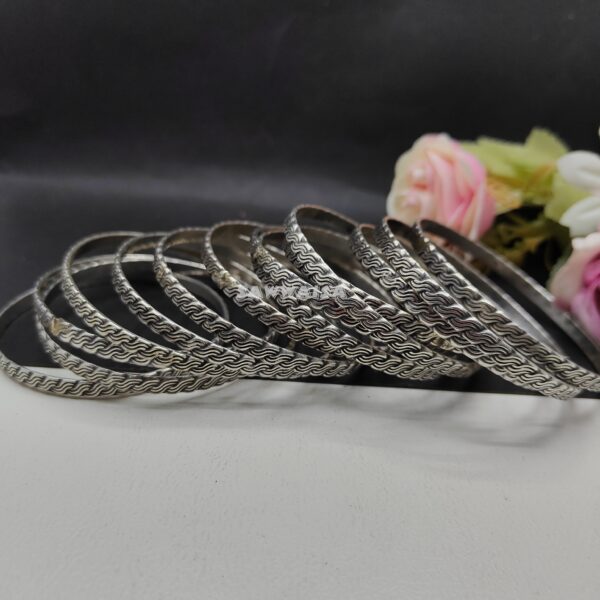 BANGLES 12 PCS