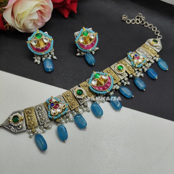 TURQUOISE ELEGANCE CHOKER