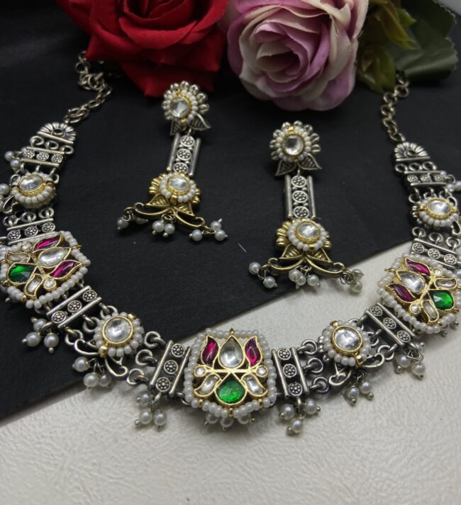 KAMALAM NECKLACE