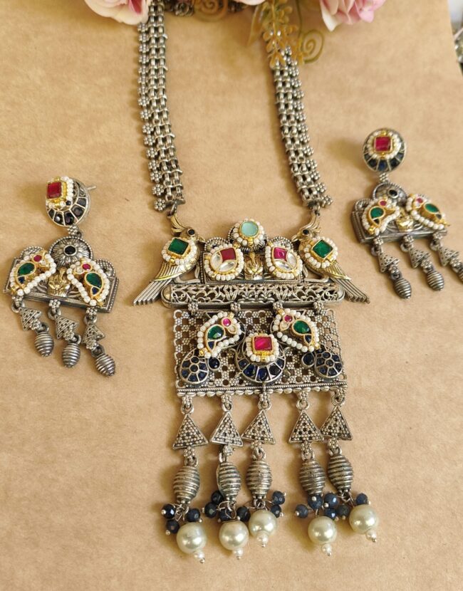 GUJARA PREMIUM NECKLACE