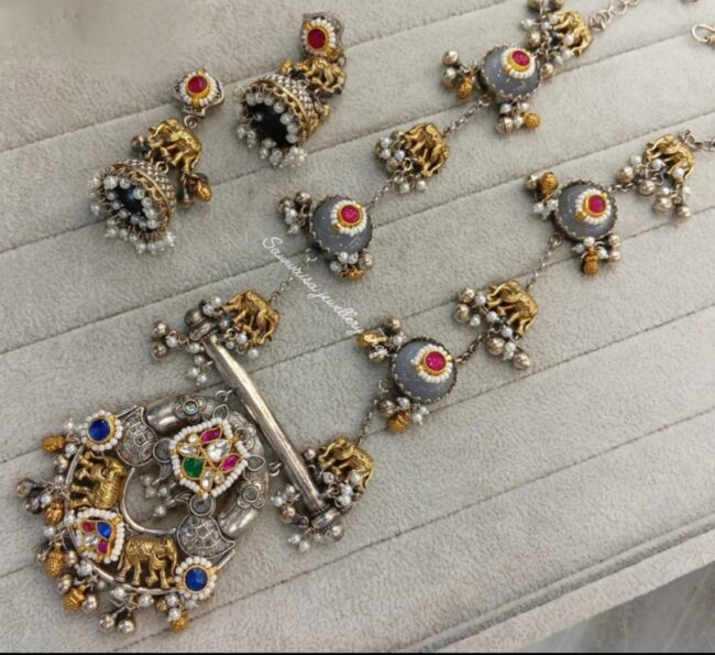 BANSURI PACHI KUNDAN PREMIUM NECKLACE