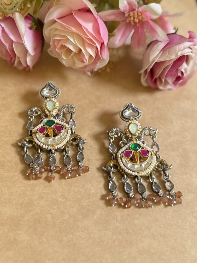 RAAS PACHI KUNDAN EARINGS