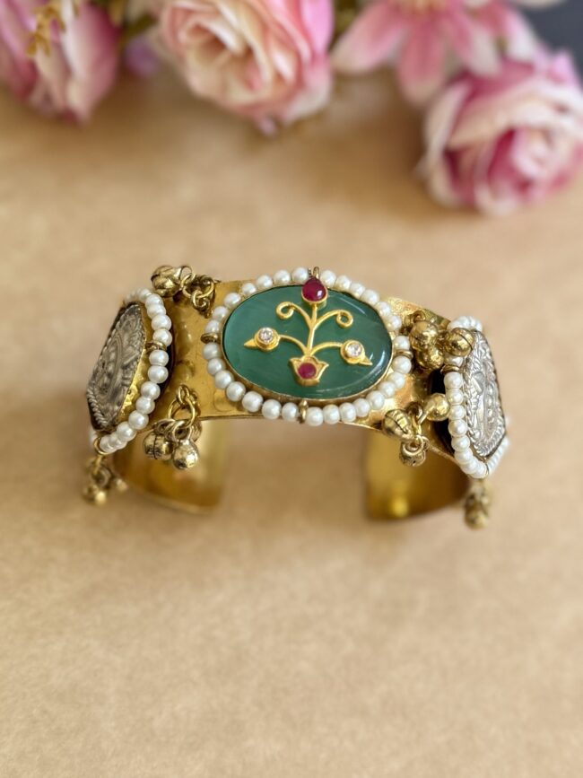 A-GOLD PACHI KUNDAN KADA D1