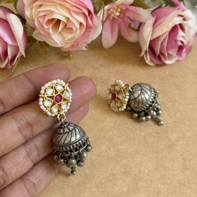 SAFED CHAKRA PACHI KUNDAN EARINGS