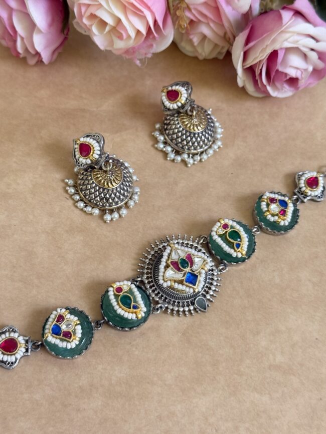 NAADANIYA PACHI KUNDAN NECKLACE