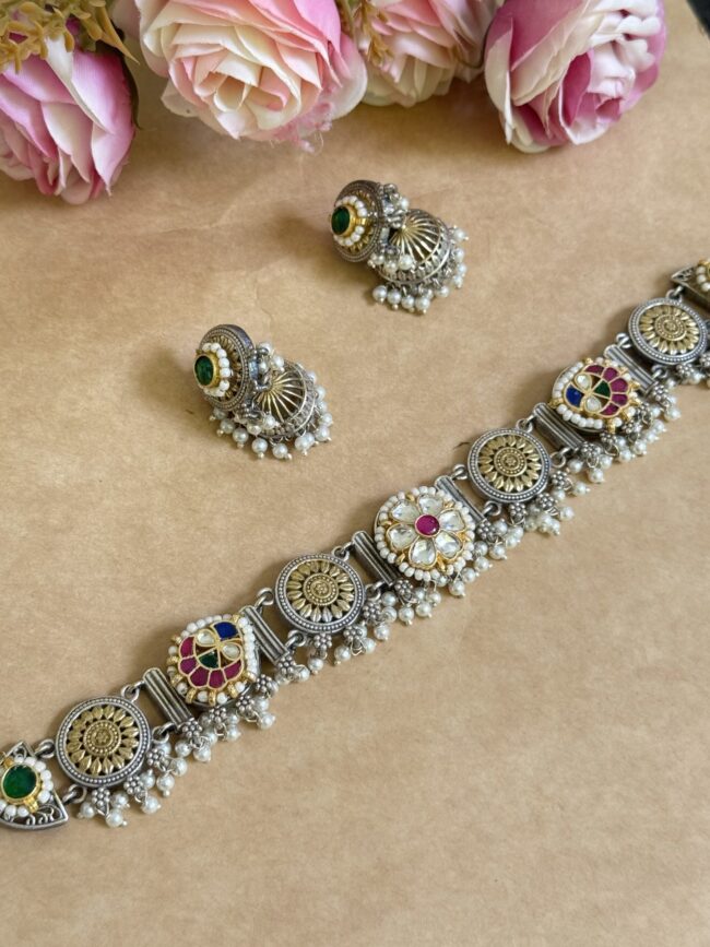 SAFED AURA PACHI KUNDAN NECKLACE