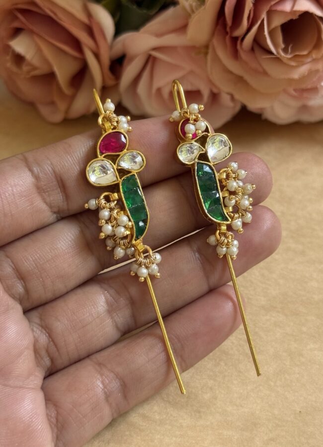 PARI NEEDLE EARCUFF
