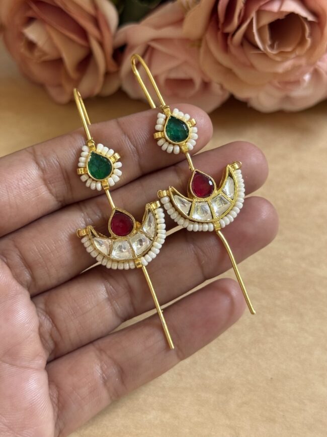 CHAND KUNDAN NEEDLE EARCUFF