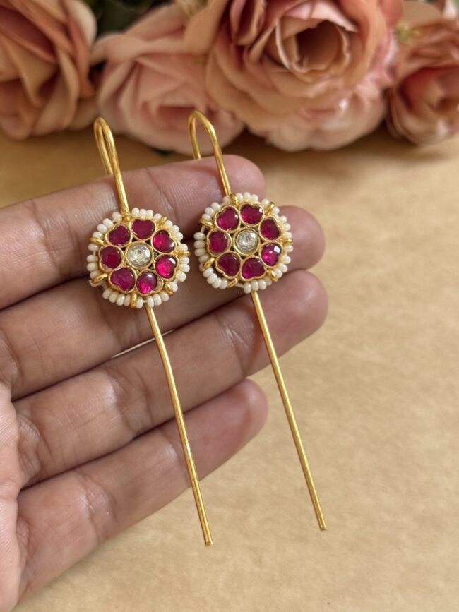 NEEDLE EARCUFF