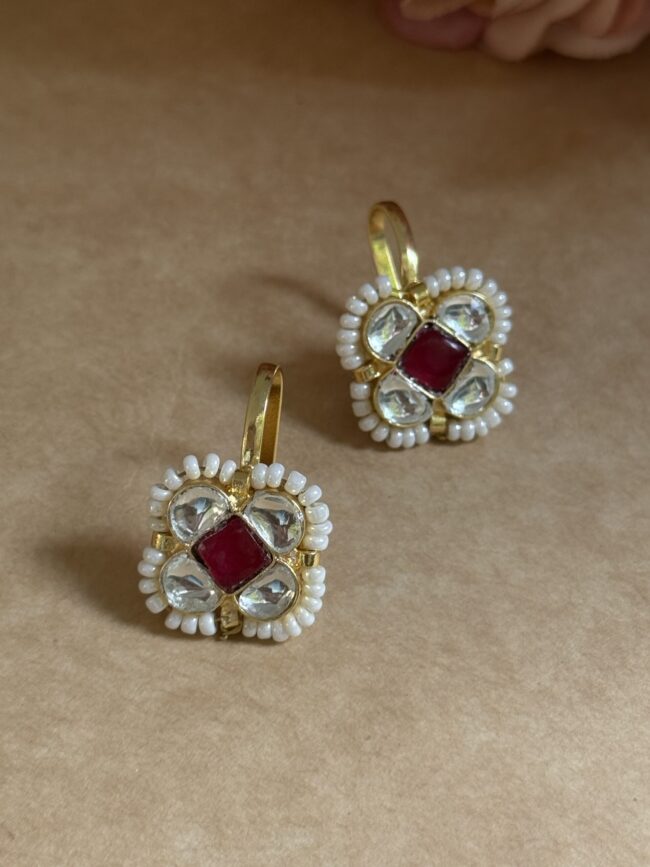 FLOWER EARCUFF